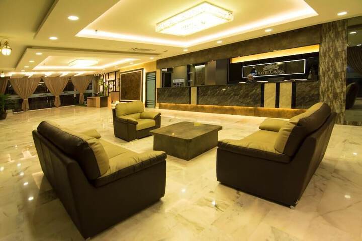 Guest Lobby