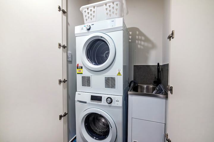 Laundry 24 of 46