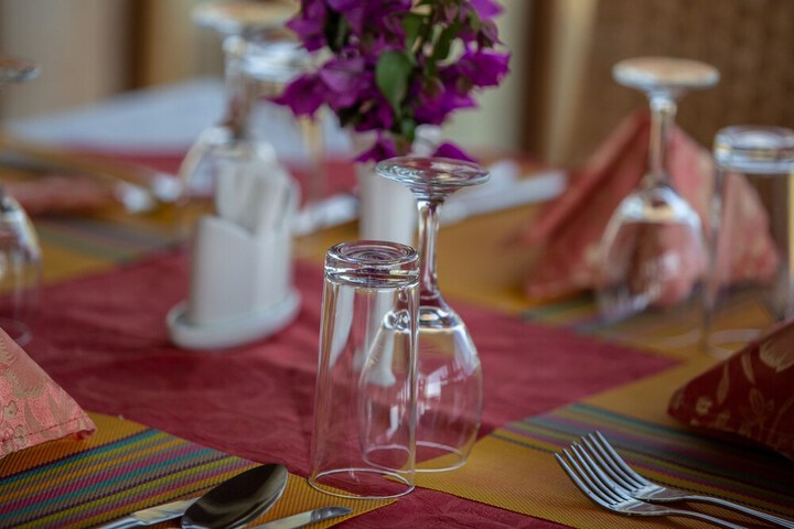 Dining 63 of 98