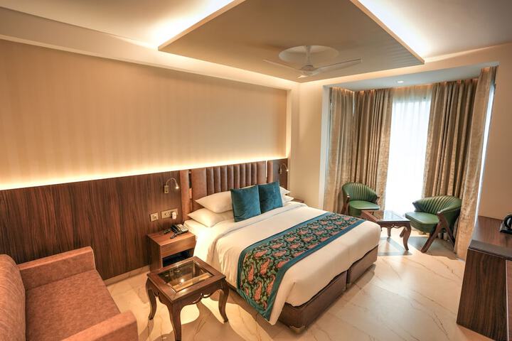 Room 15 of 62