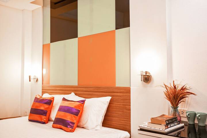 Room 16 of 30