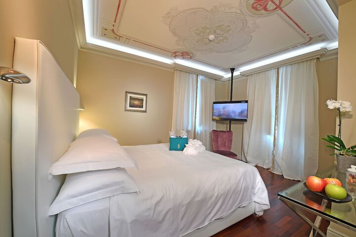 Room 18 of 50