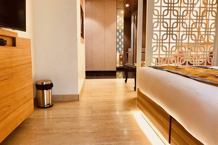 Room 30 of 110