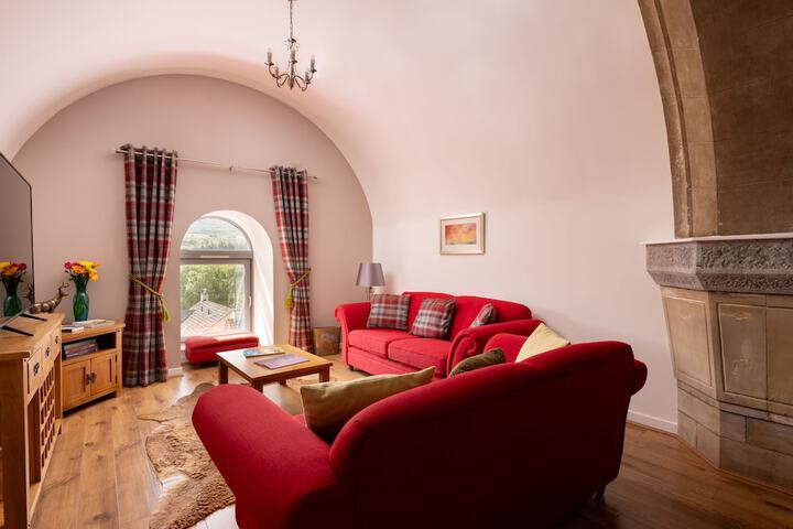 Lounge 464 of 691