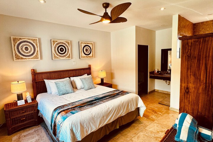 Room 3 of 47