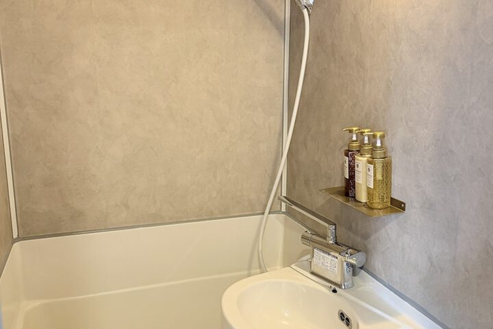 Room 42 of 65