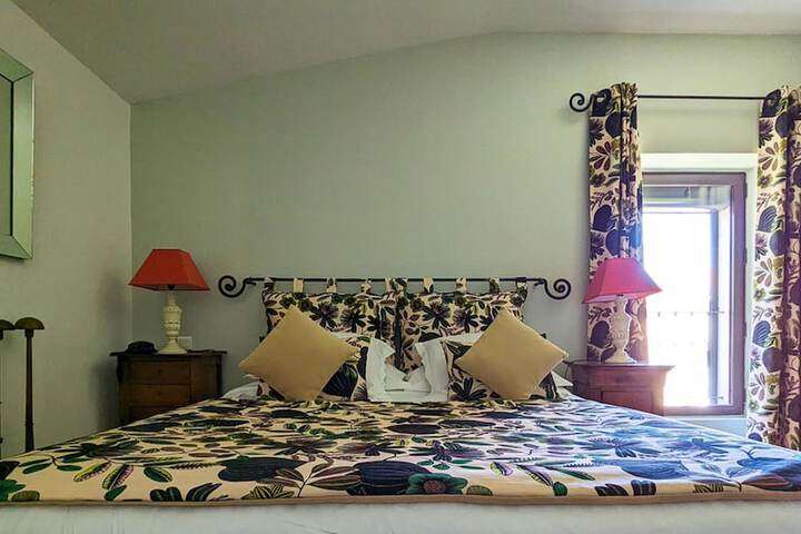 Room 35 of 124