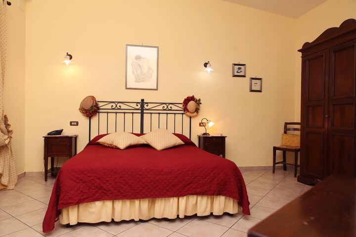 Room 8 of 41