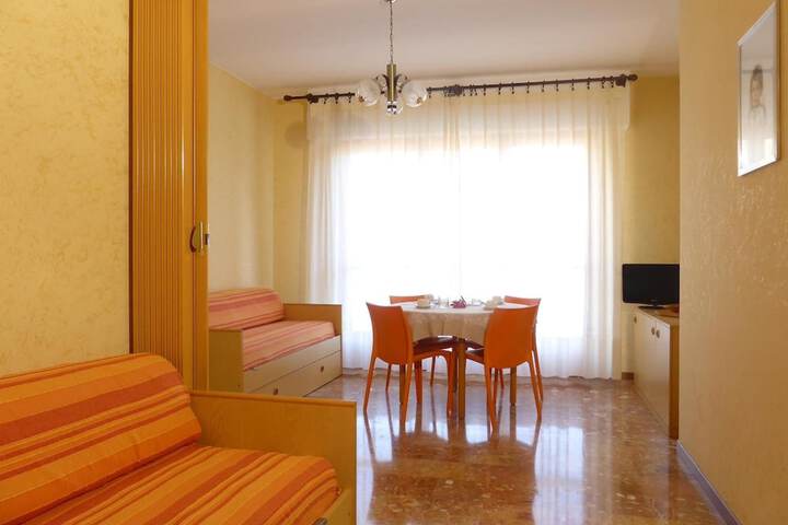 Room 14 of 46
