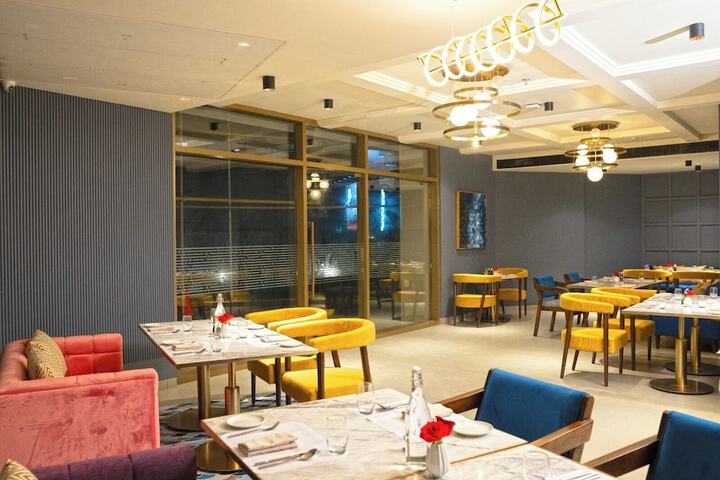 Dining 64 of 87