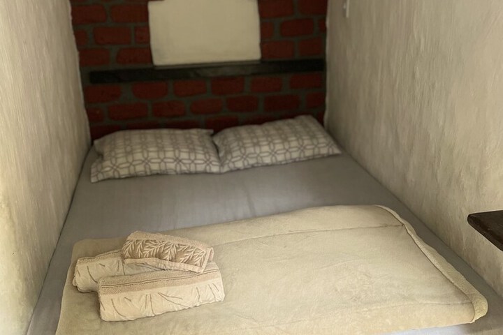 Room 12 of 47