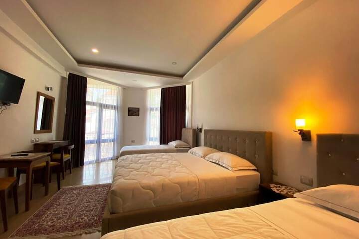 Room 35 of 114
