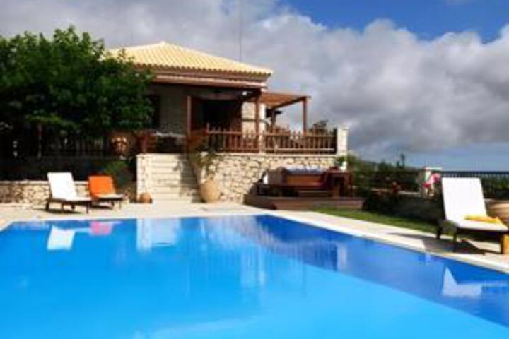 Pool Hotel