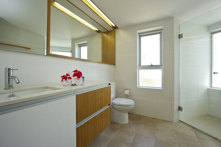 Room 15 of 15