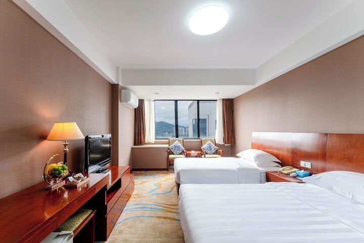 Room 27 of 58
