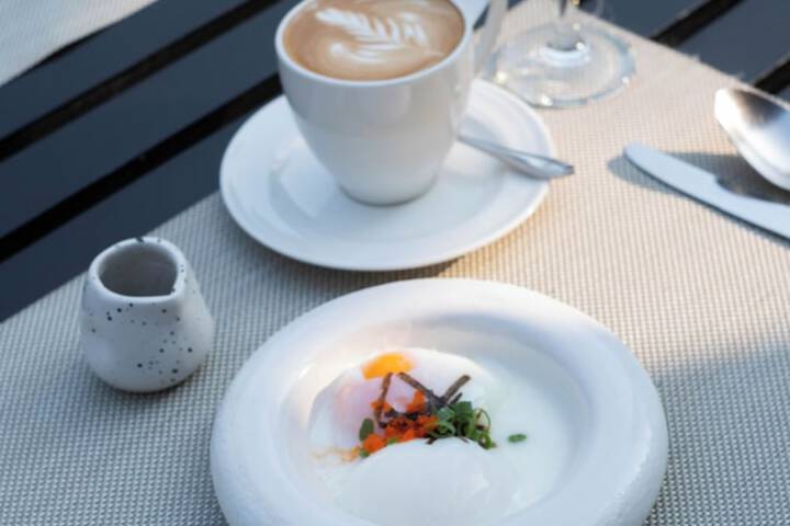 Breakfast/Coffee Service 51 of 92