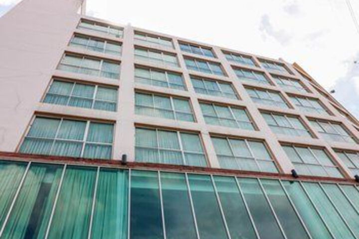 Hotel 7 of 76