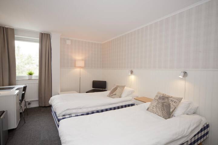 Room 13 of 47