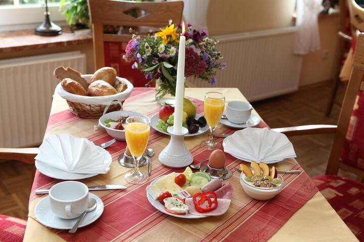 Breakfast/Coffee Service 30 of 35