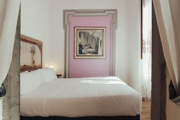 Room 6 of 42