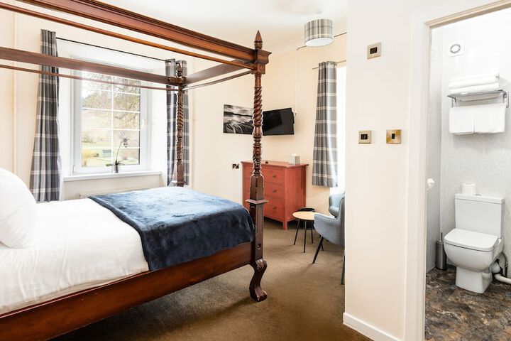 Room 10 of 55