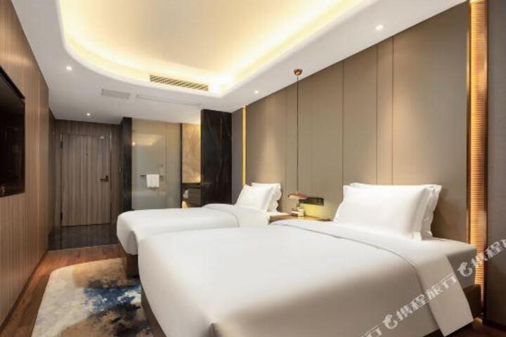 Chongqing Nanbin Road Wanda Anyue Hotel