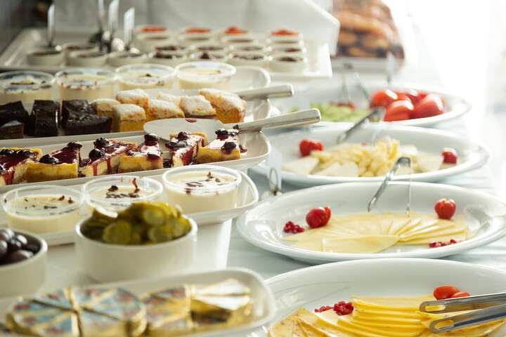 Dining 70 of 81