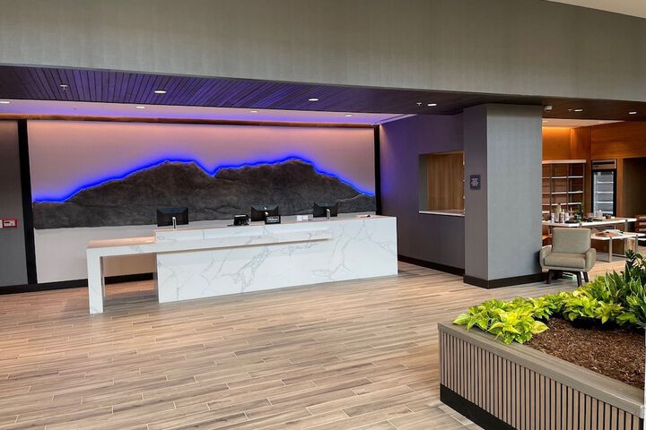 Check-in/check-out kiosk