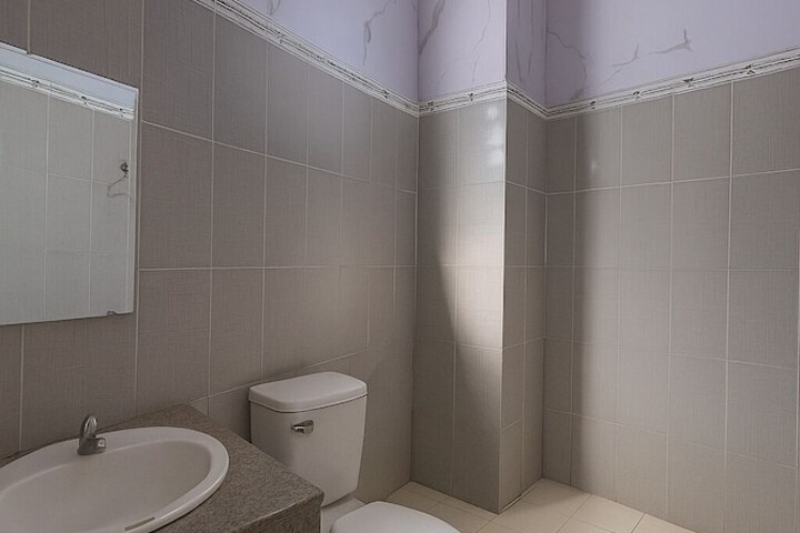 Room 18 of 19