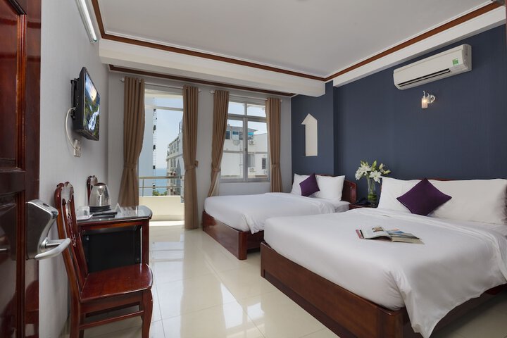 Room 19 of 46