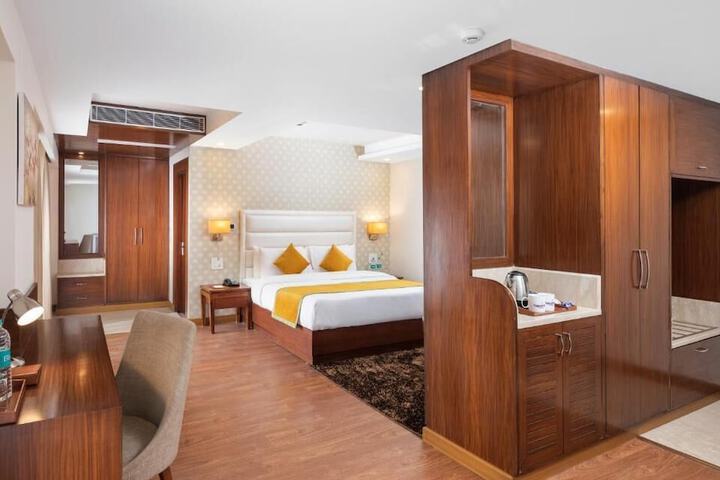 Room 5 of 48