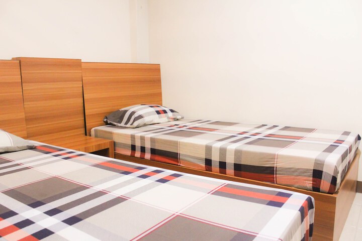 Room 11 of 38