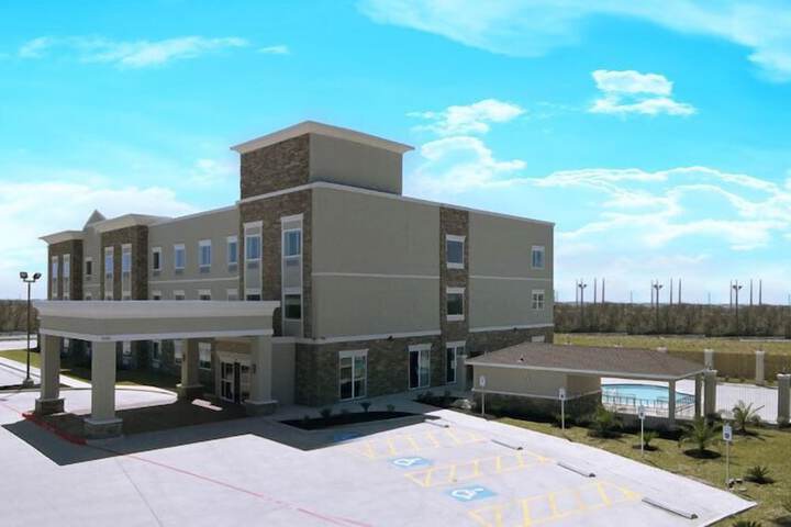 Property Grounds 32 of 36