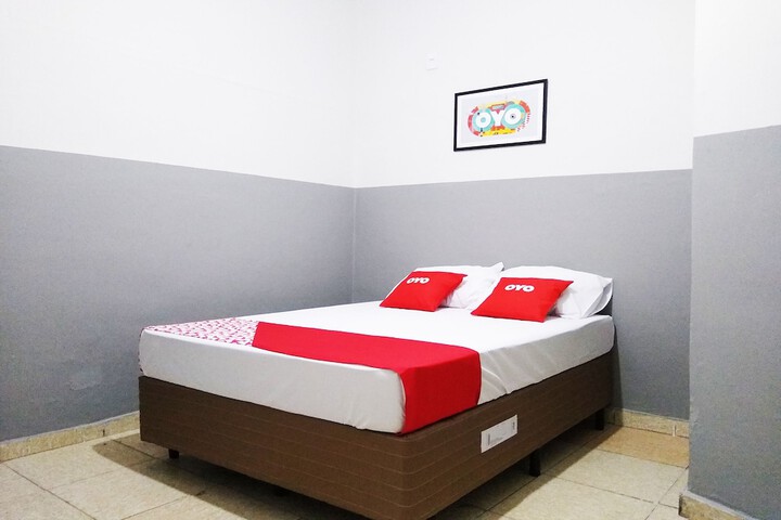 Room 10 of 17