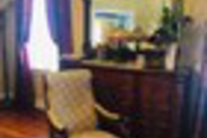 Room 44 of 123