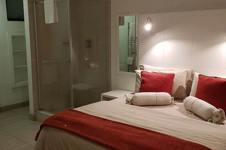 Room 4 of 41