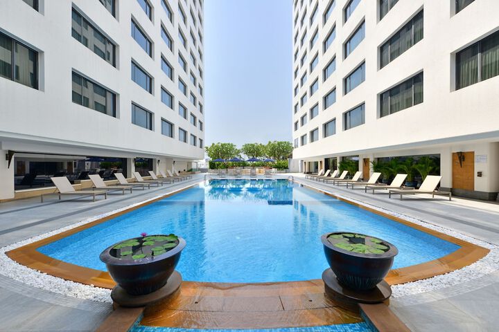 Pool 42 of 125
