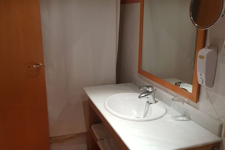 Room 13 of 51