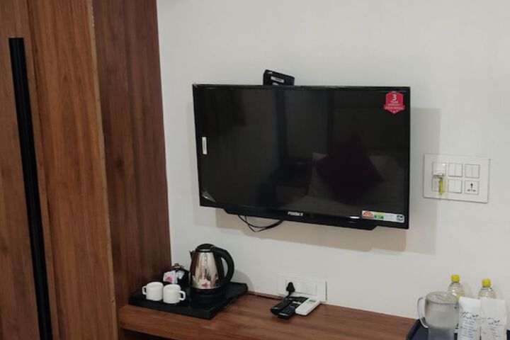 Room 13 of 21
