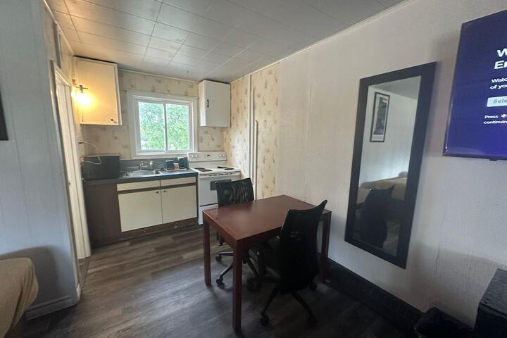 Room 12 of 42