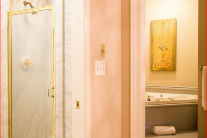 Suite 40 of 60