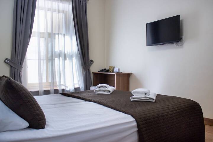 Room 25 of 52
