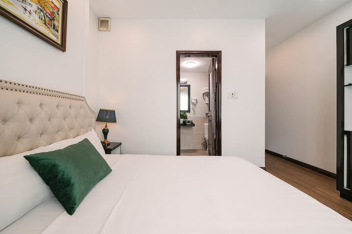 Room 9 of 49