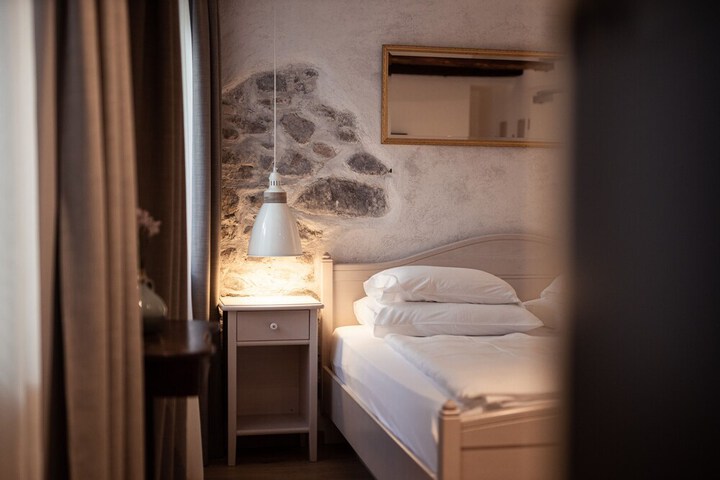 Room 16 of 58
