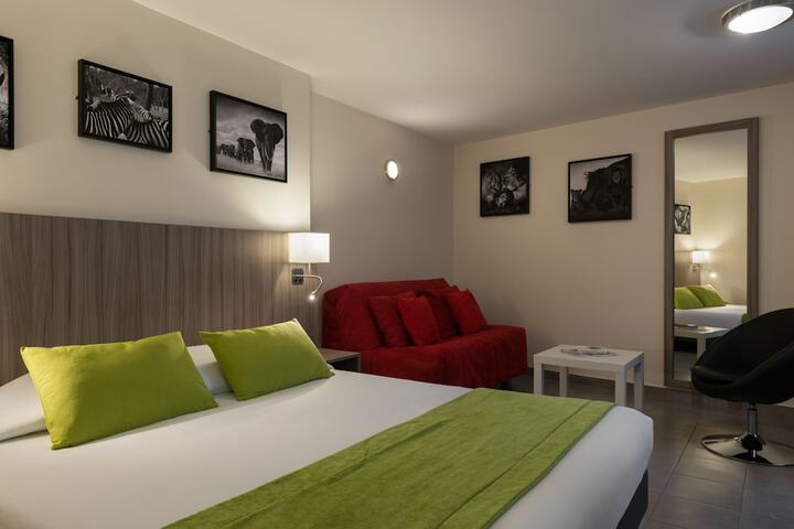 Room 19 of 31
