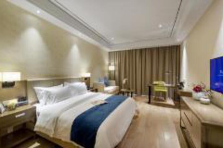 Room 21 of 23