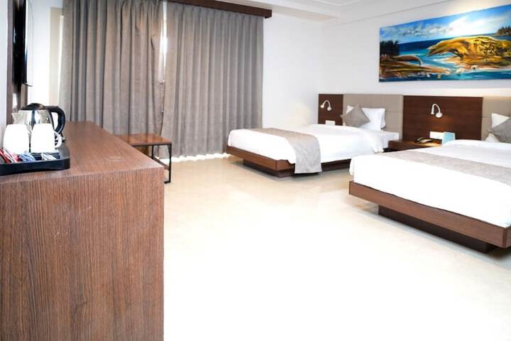 Room 5 of 51