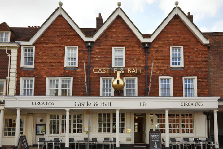 Castle & Ball by Greene King Inns