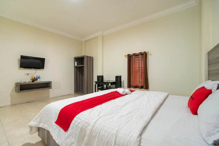 Room 28 of 39
