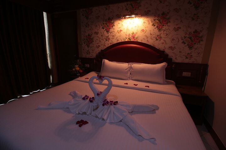 Room 7 of 30